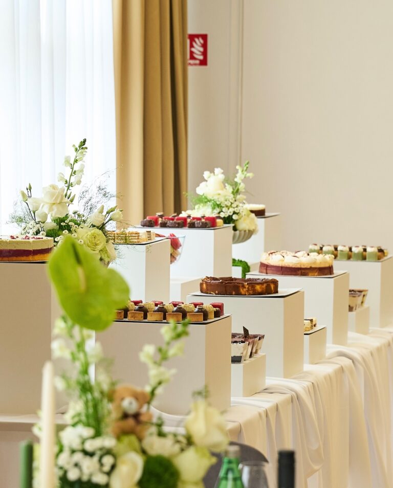 Instagram post from moncheri_patisserie. This post is in position 2.